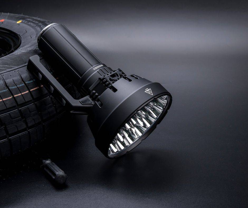 Brightest led flashlights hot sale